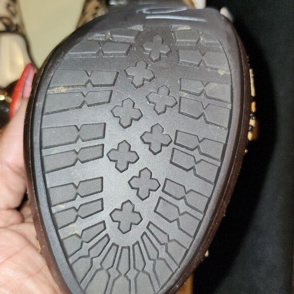 Micheal Kors Webster  - Picture 5 of 5